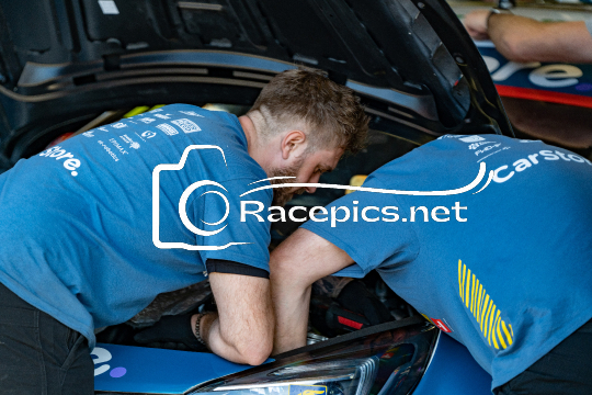 Mechanics Preapring Car For Round 6 - British Touring Car Champi