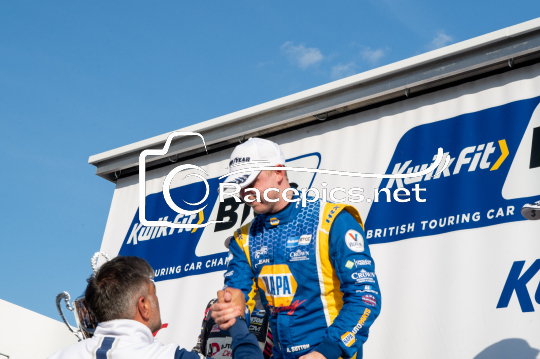 Ash Sutton Receiving Trophy - British Touring Car Championship